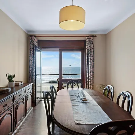 Ombak - Sea View Apartment *